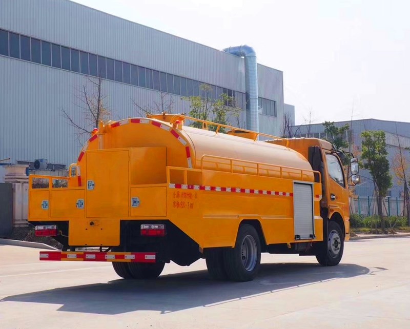 五噸管道疏通車哪里購買更經(jīng)濟(jì)？選購指南與市場(chǎng)分析
